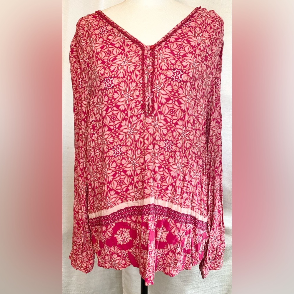 Como Vintage Long Sleeve V Neck Blouse